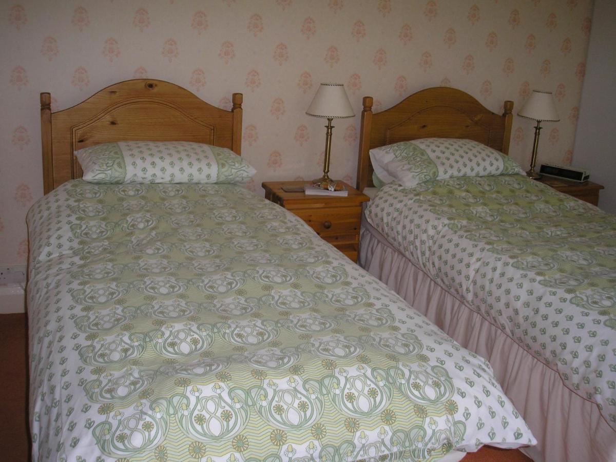 Chart House Bed And Breakfast Dorking Exterior foto